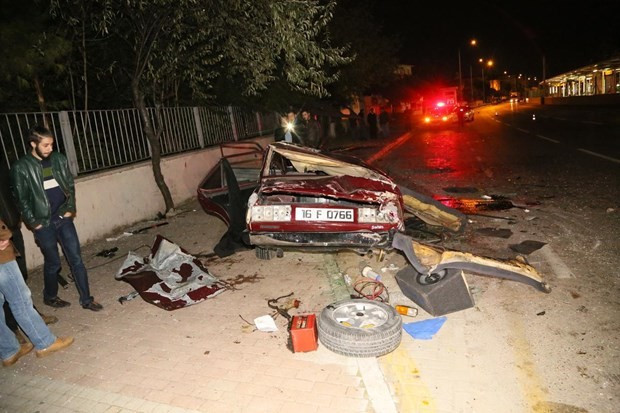 Bu otomobilden sağ çıktılar - Resim: 4