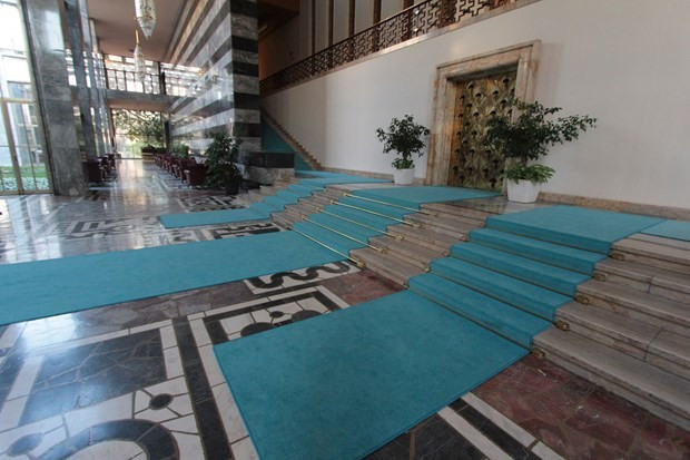 Meclis'in halıları turkuaz oldu - Resim: 4