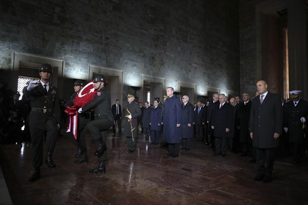 Devlet erkanı Anıtkabir'de! İşte Erdoğan'ın 29 Ekim mesajı - Resim: 2