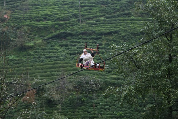 Yol olmadığı için... Rizeli kadınlar her gün tehlikede! - Resim: 3