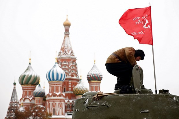 Binlerce asker meydanlara indi 2.Dünya Savaşı'ndan beri... - Resim: 3