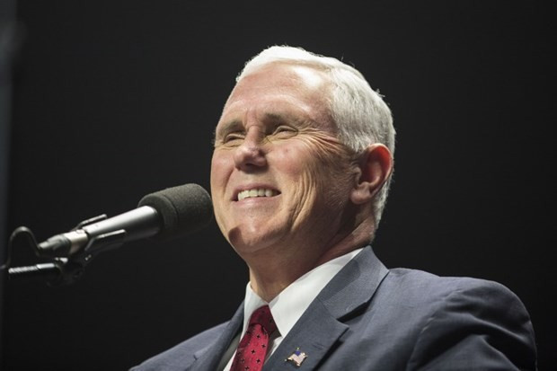 ABD'nin 2 numarası Mike Pence kimdir ikinci sınıf ünlü! - Resim: 1