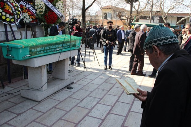 Bülent Arınç'ın acı günü kimler yanındaydı? - Resim: 3