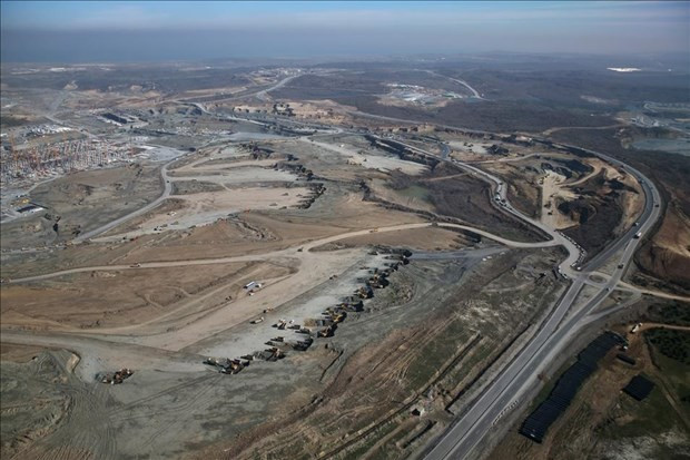 3. Havalimanında 15 ülkeden 12,6 bin kişi çalışıyor - Resim: 1