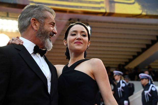 Mel Gibson çıtır sevgili yaptı işte olay olan güzel - Resim: 2