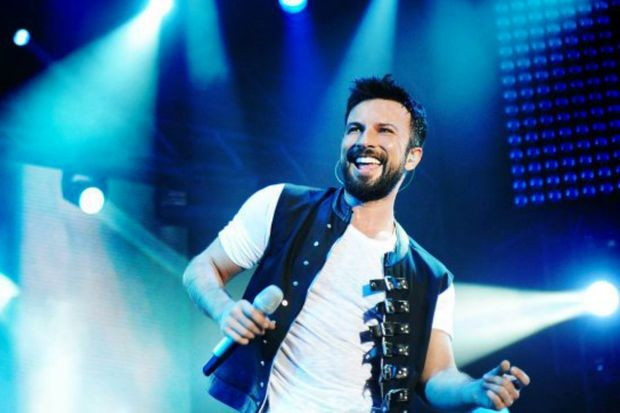 Tarkan'dan seyircilere fırça! Onunla uğraşmaktan... - Resim: 2