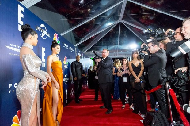 Kardashian'lara şok! İçeri almadılar kapıdan çevirdiler - Resim: 2