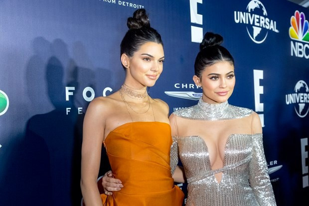 Kardashian'lara şok! İçeri almadılar kapıdan çevirdiler - Resim: 3