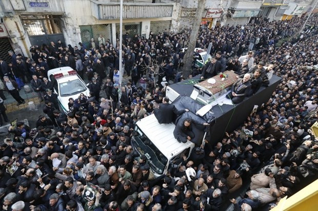 İran'ın eski cumhurbaşkanı Rafsancani son yolcuğuna uğurlandı - Resim: 1