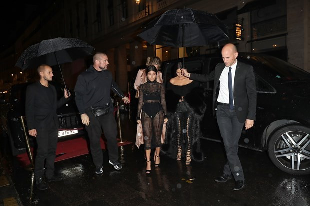 Kim Kardashian hırsızıyla aynı karede meğer en yakınıymış! - Resim: 3