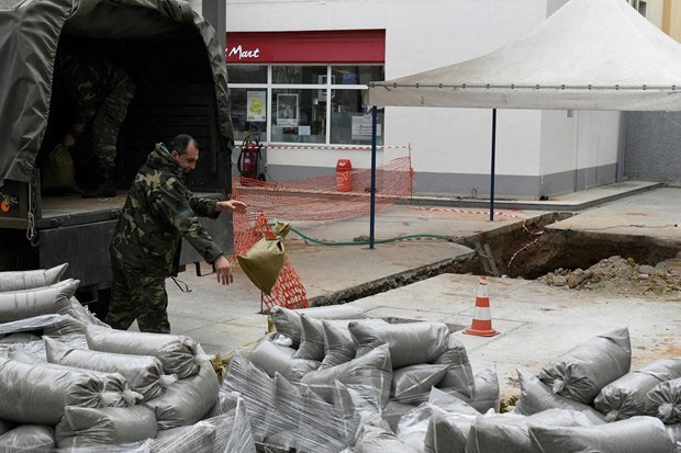 Selanik'te 2. Dünya Savaşı'ndan kalma bombalar bulundu - Resim: 3