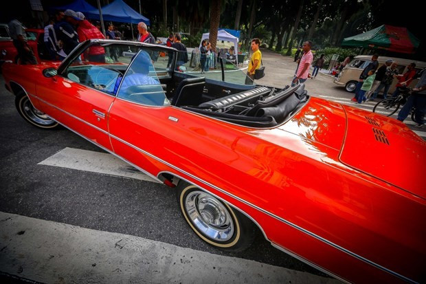 Brezilya'daki klasik otomobil rüzgarı gözleri kamaştırıyor! - Resim: 2