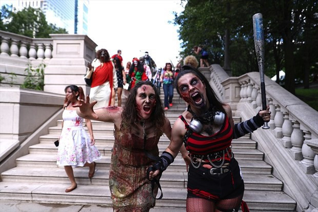 Zombiler şehri bastı! Çok ilginç manzaralar... - Resim: 1