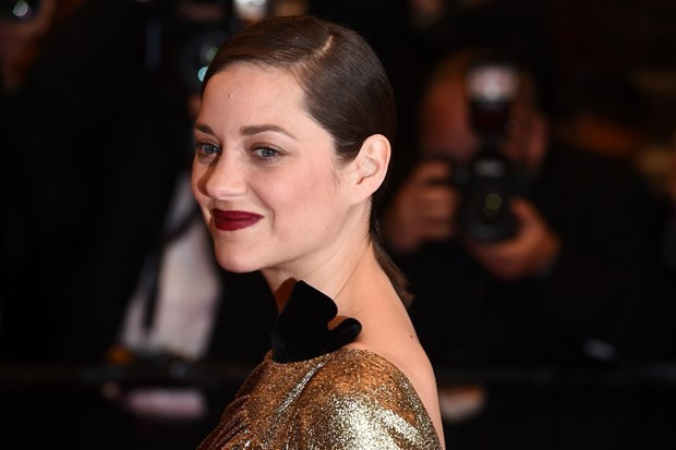 Angelina Jolie ve Brad Pitt ayrılığındaki üçüncü kadın bakın ne yaptı? - Resim: 4