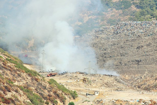 Vatandaş şaşkın! Tatil cenneti duman altında - Resim: 4