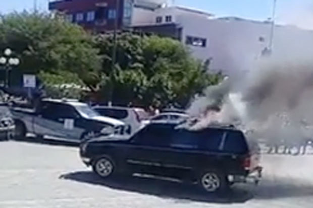 Dehşete düşüren olay! Nezaretten çıkarıp yaktılar çocuklar da izledi - Resim: 3