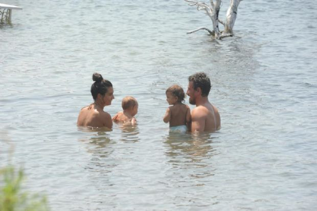 İşte Tuba Büyüküstün'ün sakladığı ikizleri - Resim: 1