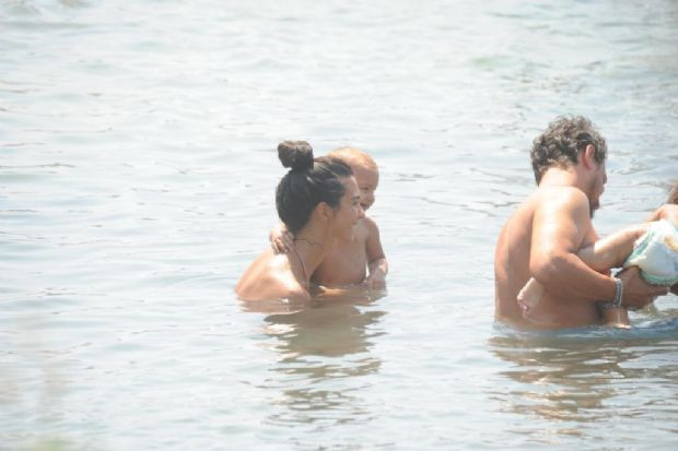 İşte Tuba Büyüküstün'ün sakladığı ikizleri - Resim: 2