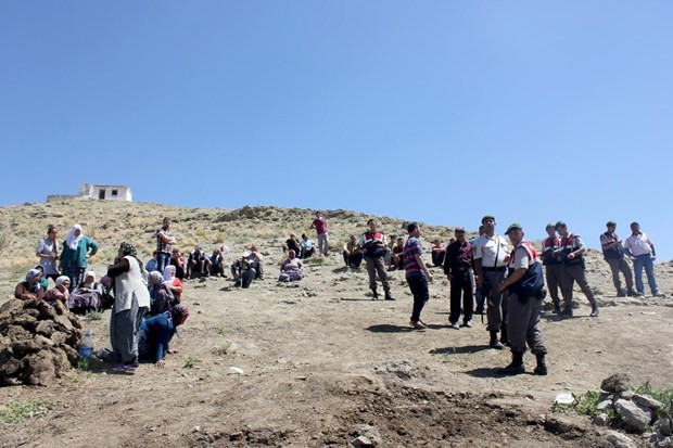 Baba ve 5 yaşındaki kızını katlettiler - Resim: 3