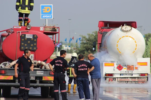 Gaz kaçıran tanker paniğe neden oldu - Resim: 2