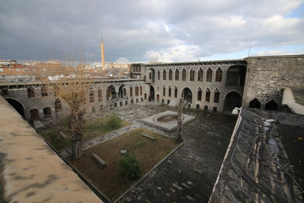 Diyarbakır'ın 400 yıllık konakları yaşamla buluştu - Resim: 1