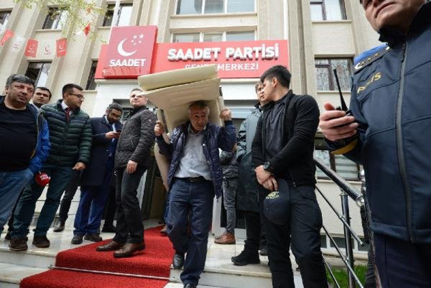 Saadet Partisi Genel Merkez binasına haciz geldi bina boşaltıldı - Resim: 3