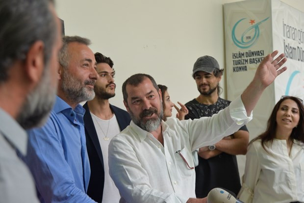 Direniş Karatay'ın çekimleri başladı! Mehmet Aslantuğ ''Hasretimiz var'' - Resim: 3