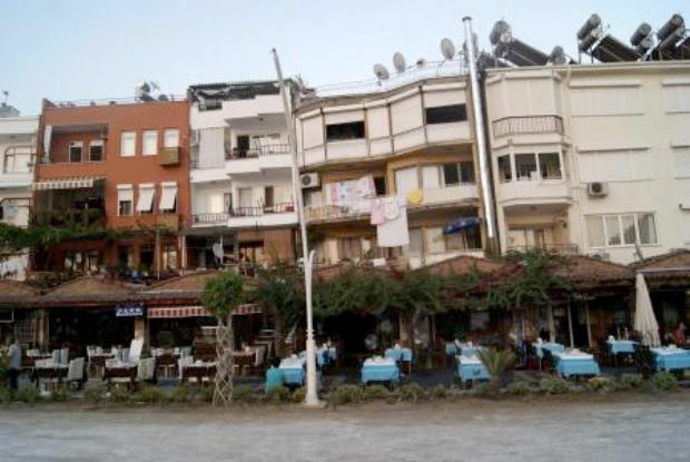 Ölümle burun buruna yaşıyorlar - Resim: 3