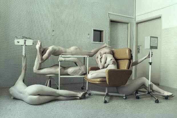 O anları çıplak bedenlerle anlattı - Resim: 4