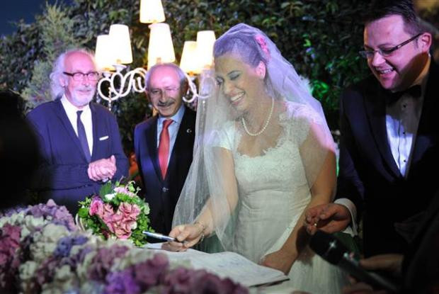 Uğur Mumcu'nun kızının mutlu günü - Resim: 3