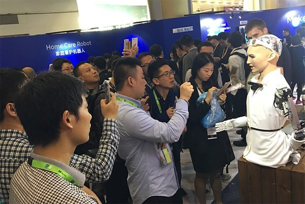 Robot demeye bin şahit lazım! - Resim: 4