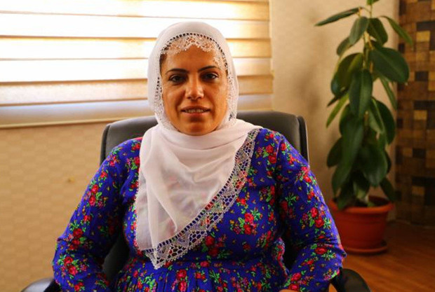 HDP'li Remziye Tosun polisin kolunu ısırdı - Resim: 0