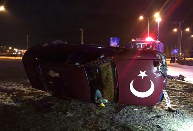 Kahramanmaraş'ta otomobil devrildi! Ölü ve yaralı var - Resim: 0