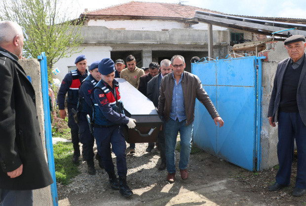 Afyonkarahisar'da korkunç olay! Odada başında vurulmuş halde bulundu - Resim: 0