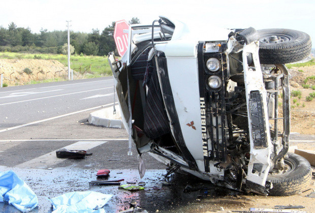 Antalya'da korkunç kaza! Komutan ölüm haberini veremedi - Resim: 1
