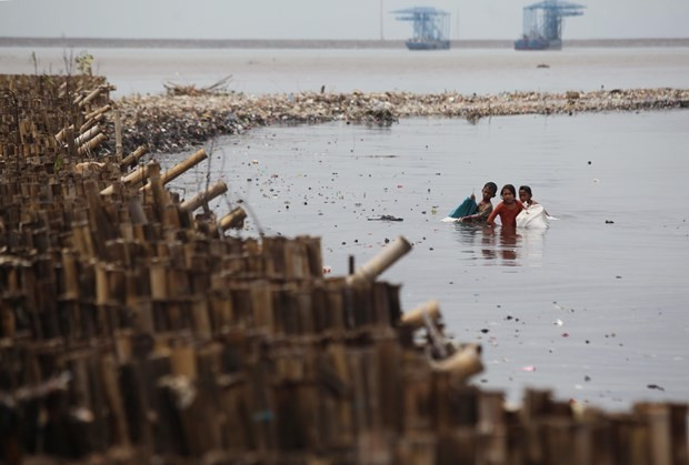 Bu çocuklar çöplükte büyüyor - Resim: 4