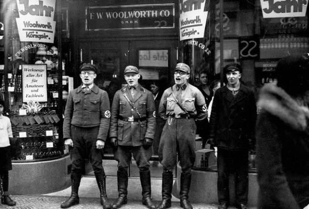 Tarihten utanç verici fotoğraflar - Resim: 3