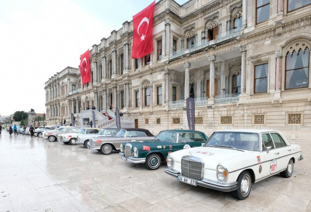 Klasik otomobiller yola çıktı! 'Bahar Rallisi'ne start verildi - Resim: 2
