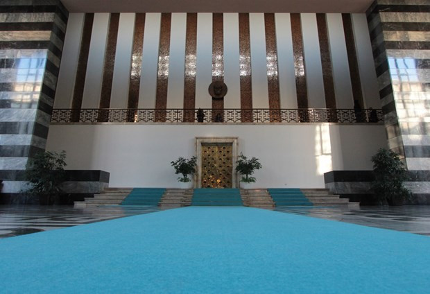 Meclis'in halıları turkuaz oldu - Resim: 1