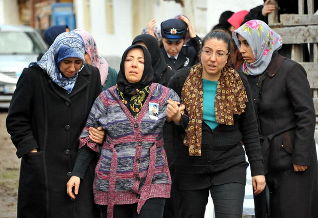 Şehit polis son yolculuğuna uğurlandı - Resim: 1