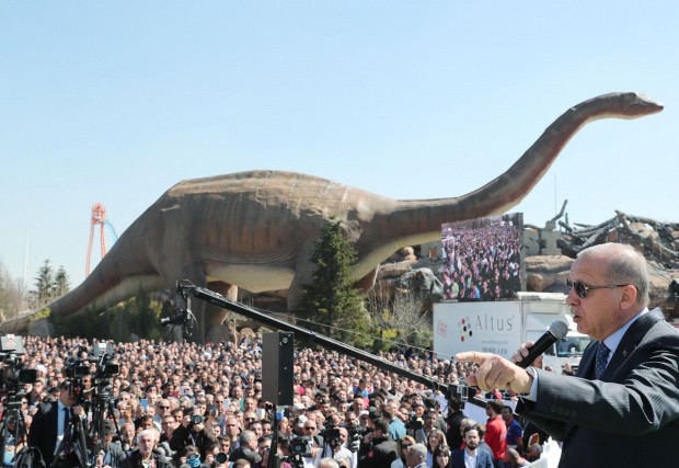 Cumhurbaşkanı Erdoğan: Ankara'yı sahte imzalarla senet imzalayanlara teslim edemeyiz - Resim: 0