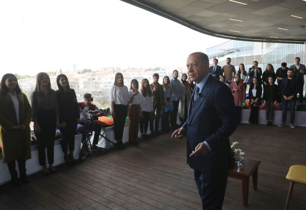 Erdoğan'dan yerli otomobil çıkışı: Başlamazsanız hesaplaşacağız - Resim: 0