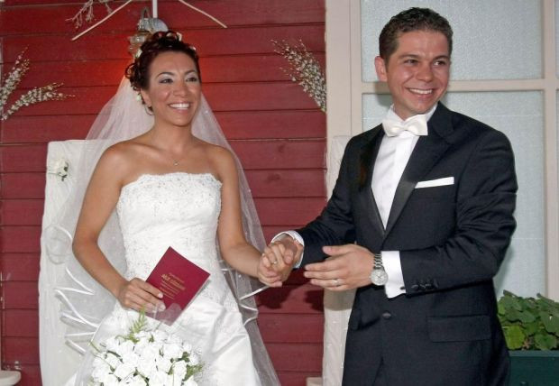 Atılay Uluışık kaç kere evlendi ilk eşi İpek Aydın kimdir mesleği ne? - Resim: 2