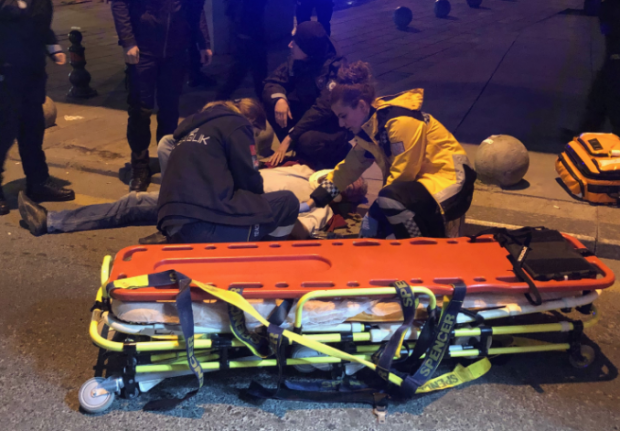 Kendini astığı ip koptu, ölümden döndü - Resim: 0