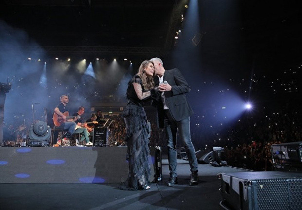 Özcan Deniz ve Aslı Enver  İsrail'i salladı konsere 11 bin kişi katıldı - Resim: 0