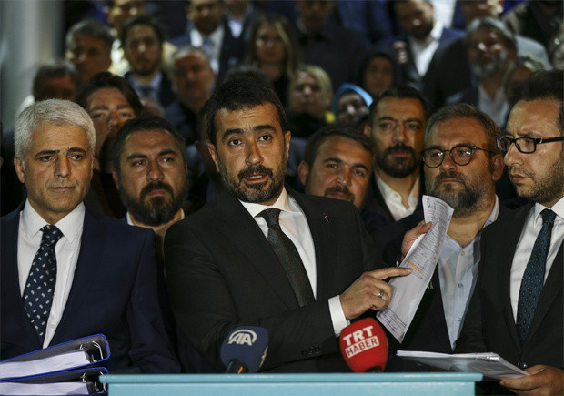 AK Parti'den Ankara açıklaması: Seçim henüz bitmedi - Resim: 0