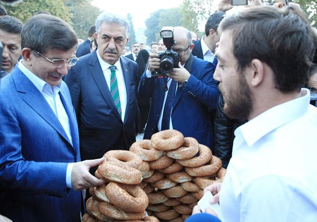 Davutoğlu'ndan sürpriz Eyüp Sultan ziyareti - Resim: 3