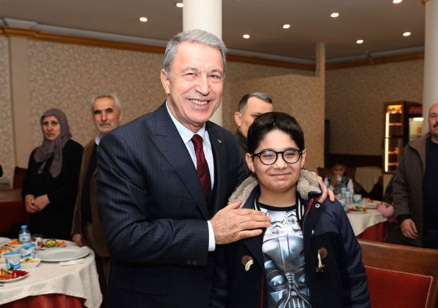 Hulusi Akar net konuştu: Bunun sonunu getireceğiz - Resim: 3