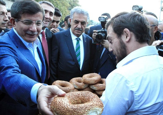 Davutoğlu'ndan sürpriz Eyüp Sultan ziyareti - Resim: 4