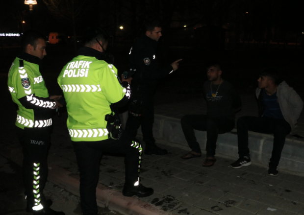 Polisten kaçan sürücünün savunması 'pes' dedirtti - Resim: 1